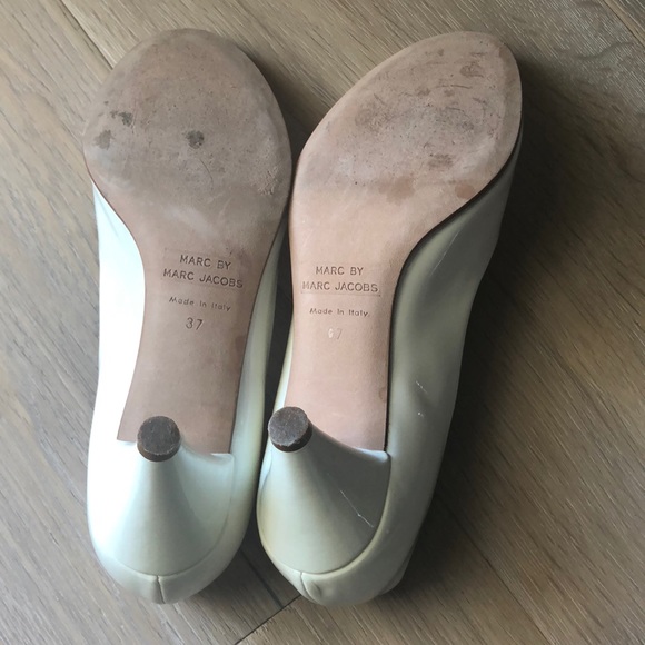 NIB Prada Fringe sandals size 36 - Picture 5 of 5